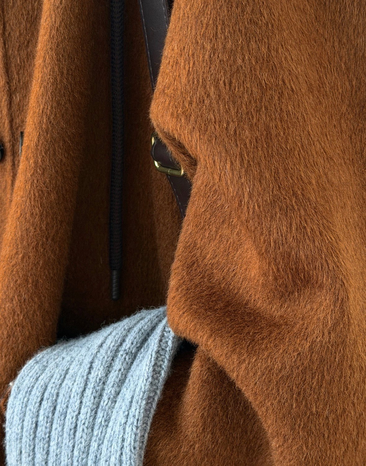 Clara Mid-Length 100% Wool Hooded Jacket - Brown