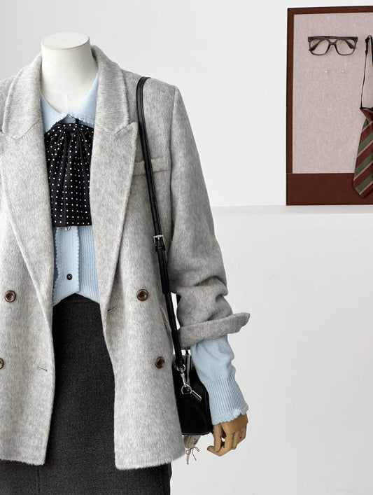 Beyond the Surface: How to Choose and Style Your Wool Coat
