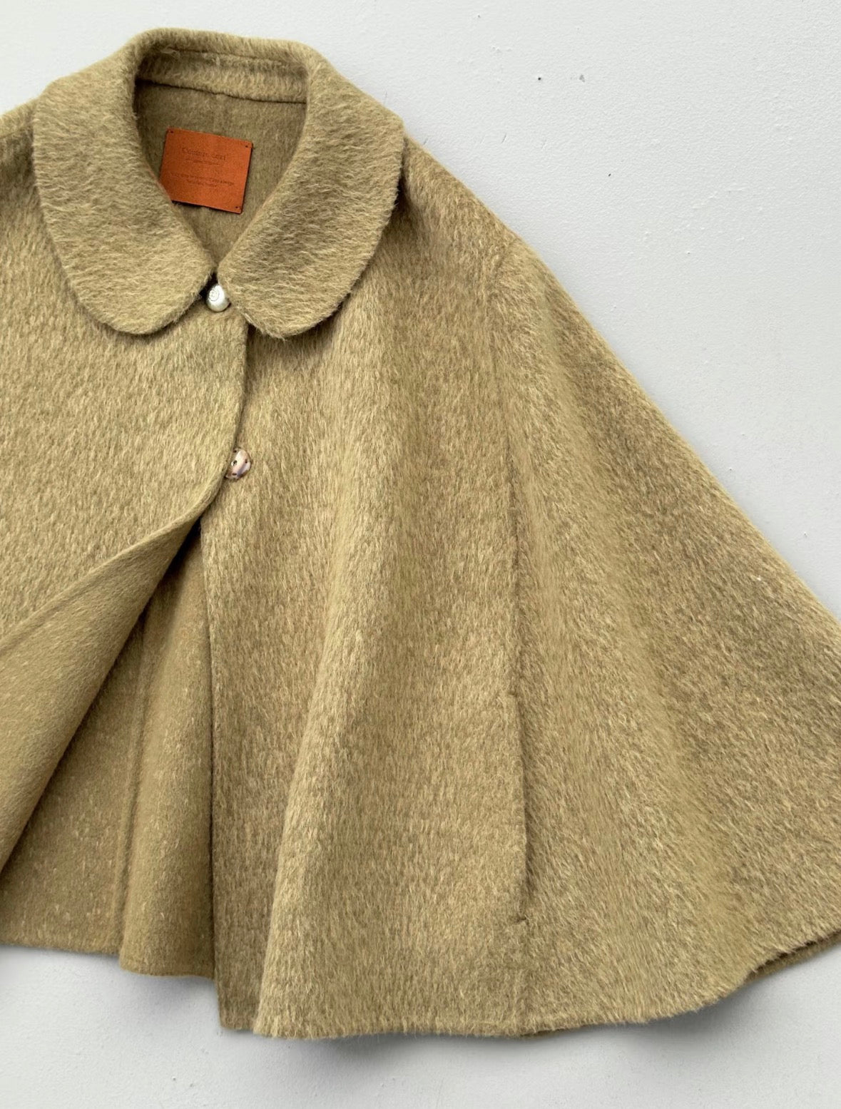 Velora Sleeveless Suri Wool Cape